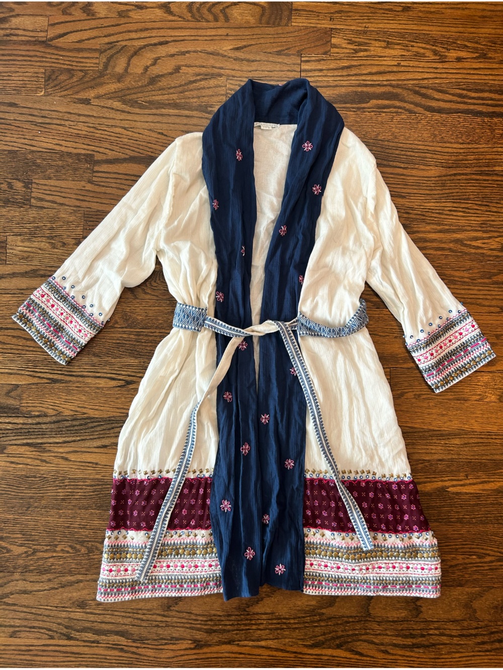Alphamoment Beaded Cotton Tie Front Robe